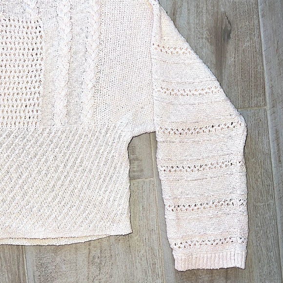 NWOT American Eagle Textured Knit Hoodie - Picture 4 of 12